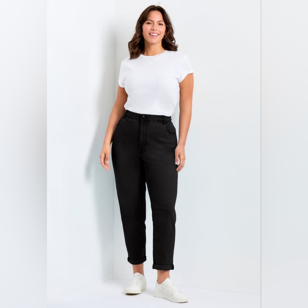NEW NWT Avenue Plus Size Black Denim Girlfriend Stretch Jean Sz 24